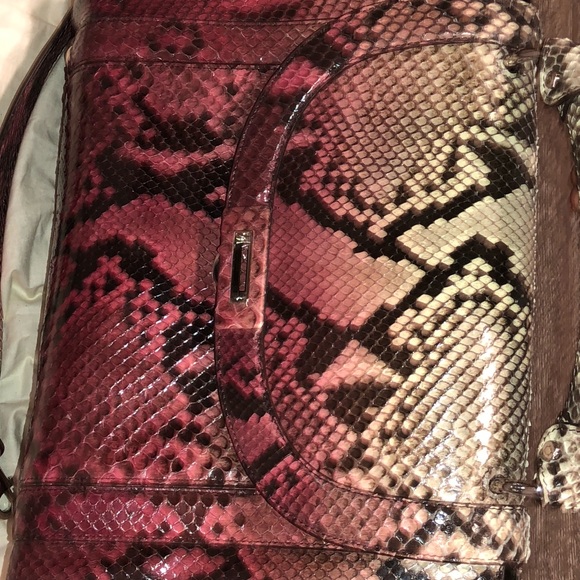 Ferragamo bag - Picture 3 of 8